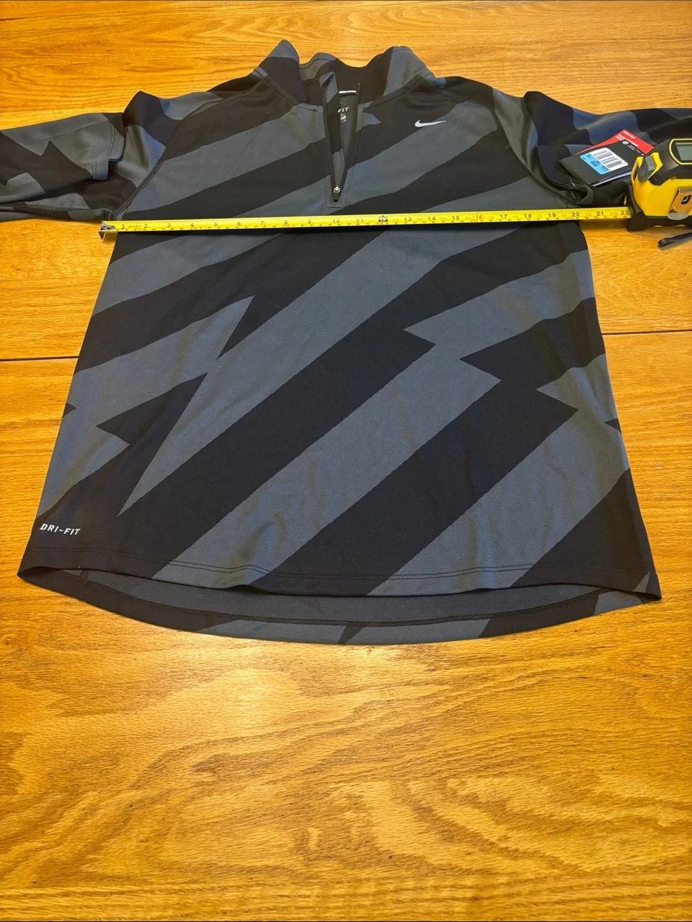 Nike Men’s Black & Gray Diagonal-Stripe Quarter-Zip + Blue & Light Gray Nike Top